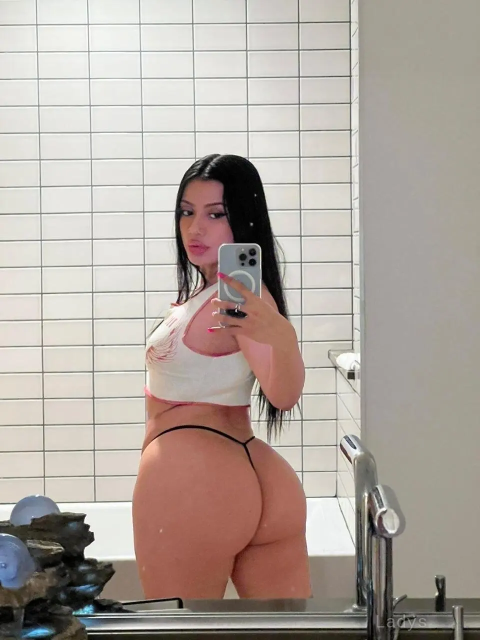 Kelly, 26 years brunette escorts in Las Vegas, height 141 sm, Weight 46 kg