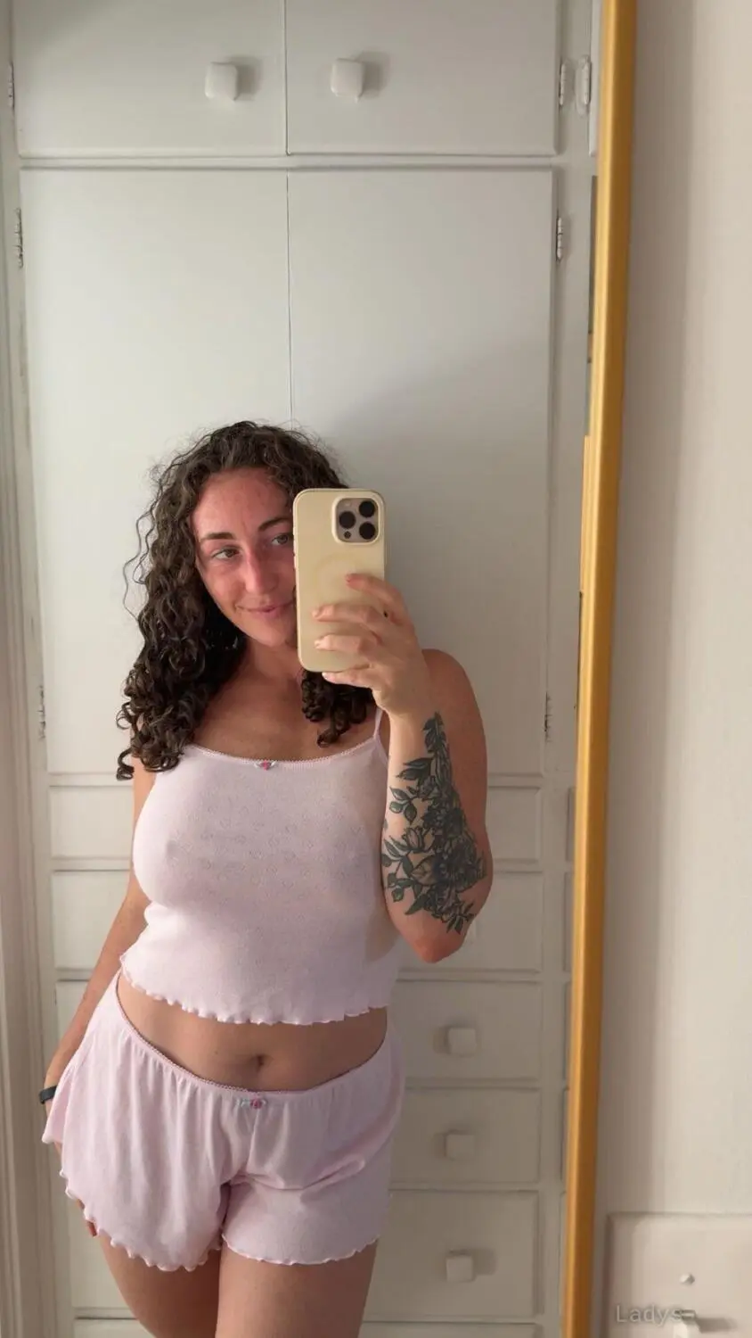 Annie, 28 years luxury escort girl, height 162 sm, Weight 67 kg, craigslist Perth
