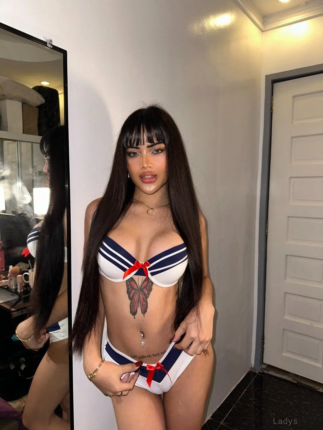 Ayesha, 19 years luxury escort girl, height 164 sm, Weight  kg, craigslist Taipei