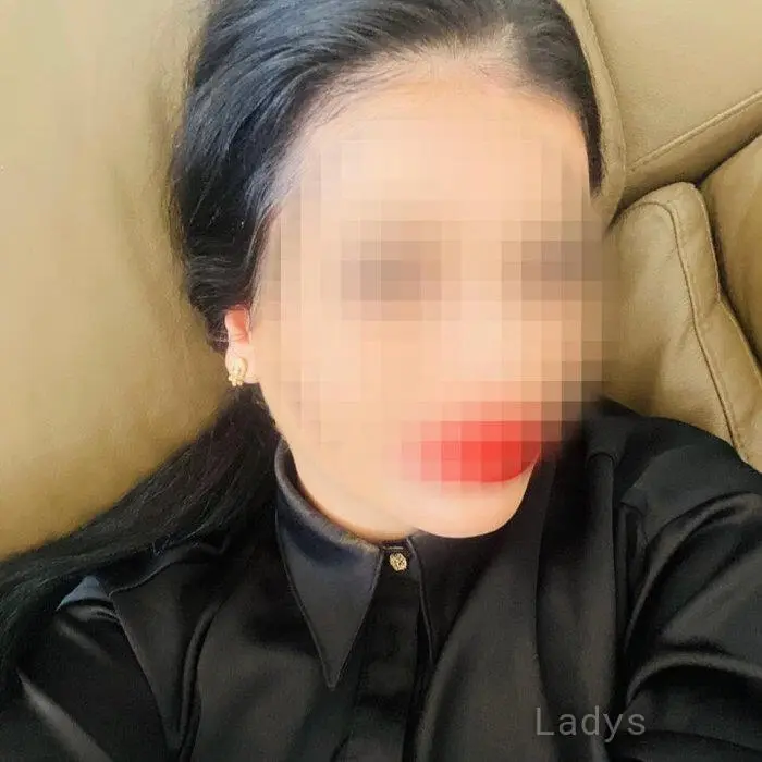 Adriann, 29 years beautiful nude Croydon escorts girl, height 169 sm, Weight 61 kg