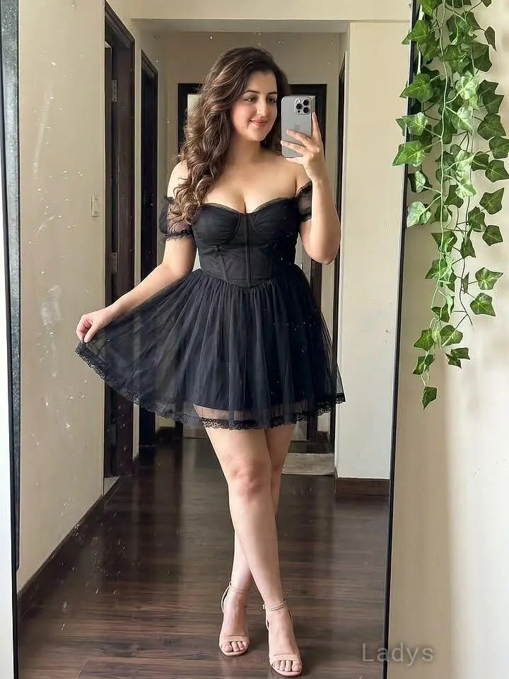 Juhi Doorstep Incall, years beautiful nude Da Nang escorts girl, height sm, Weight kg