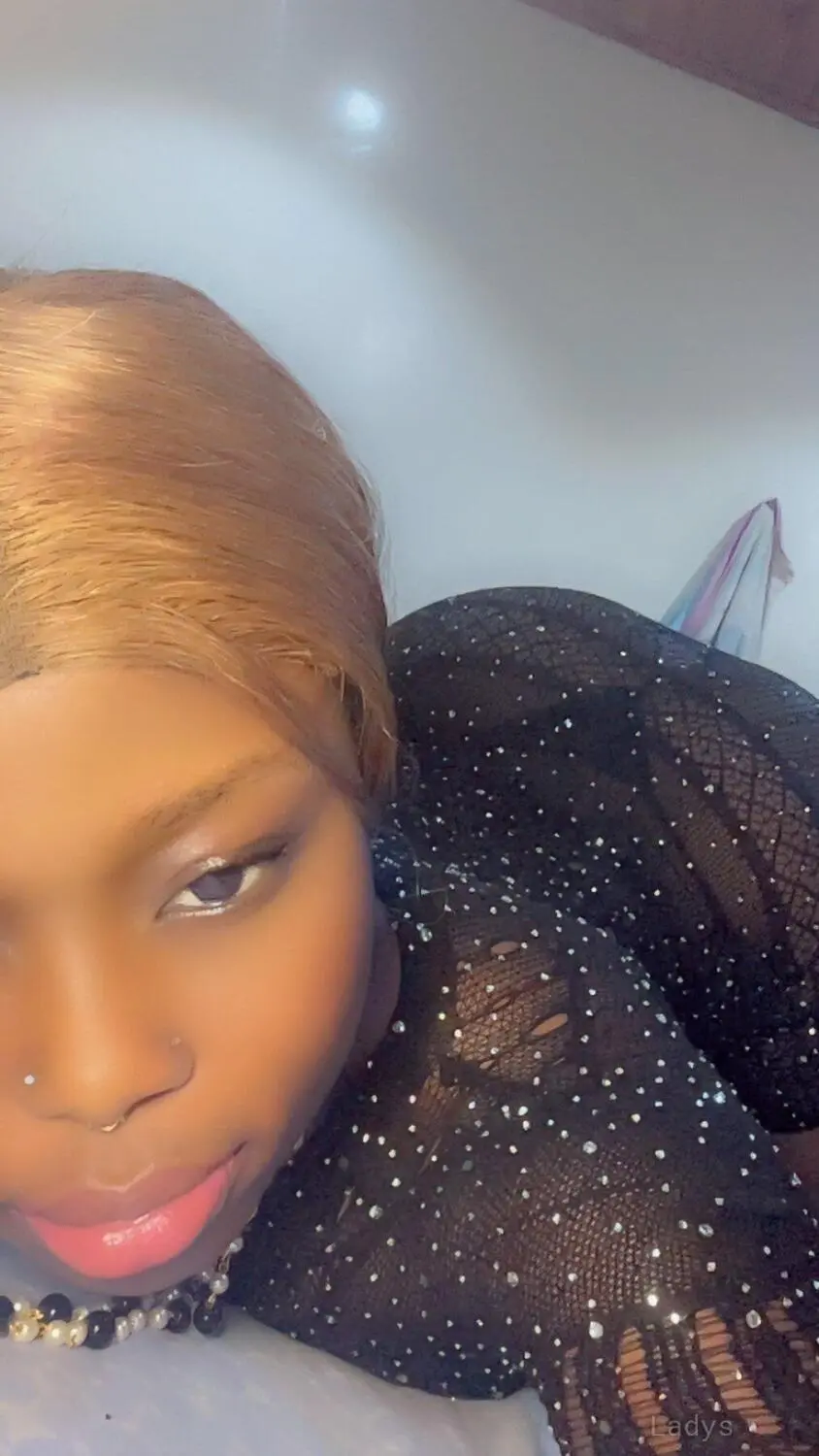 Mable Bayyy, 20 years old Dakar escort girl with big tits, height 161 sm, Weight kg