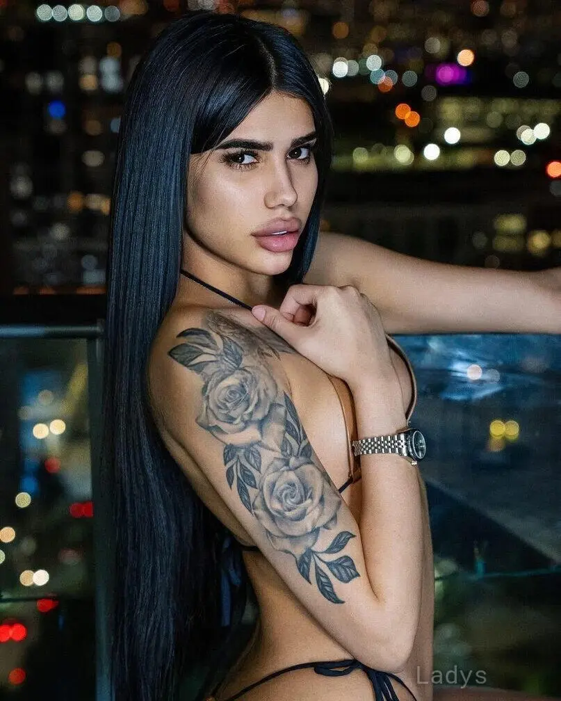 Chaina, 21 years beautiful nude Dallas escorts girl, height 155 sm, Weight 50 kg