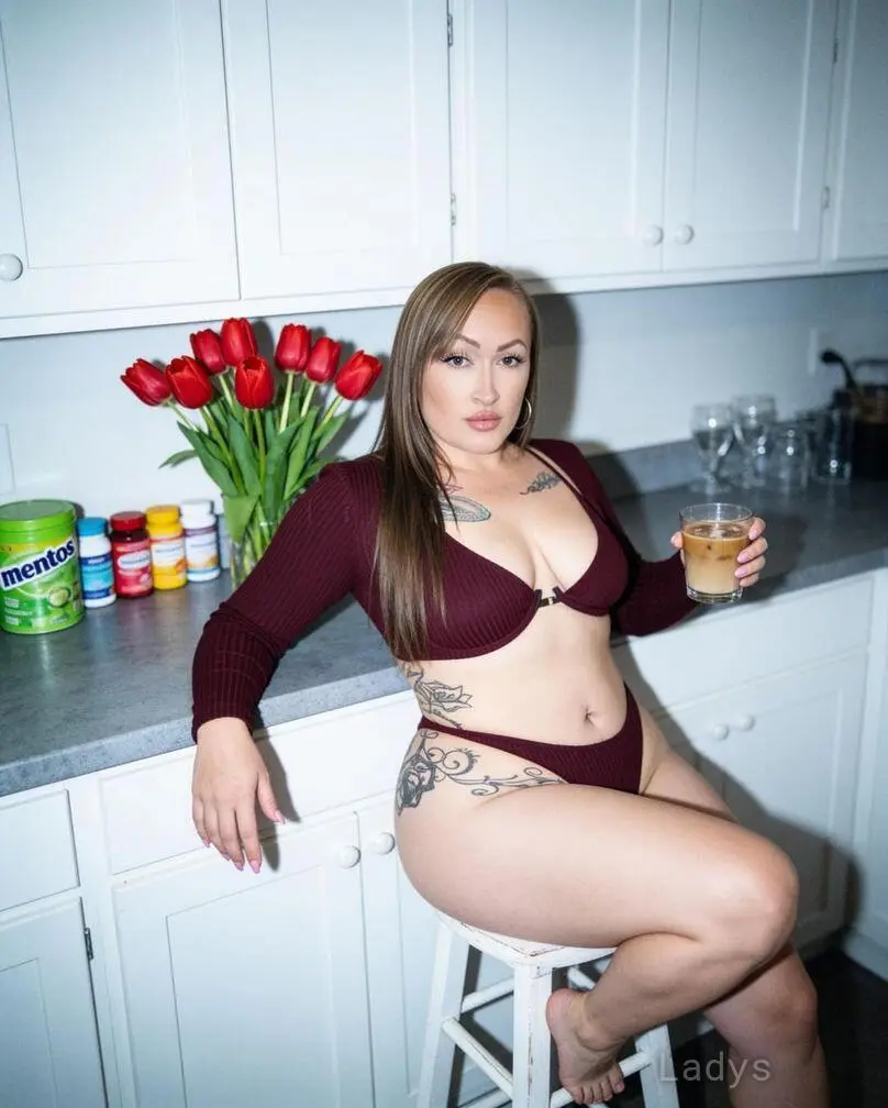 Lady, 33 years beautiful nude Dallas escorts girl, height 153 sm, Weight 77 kg