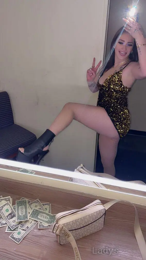 Nova Sapphire, 26 years beautiful nude Dallas escorts girl, height 160 sm, Weight 60 kg