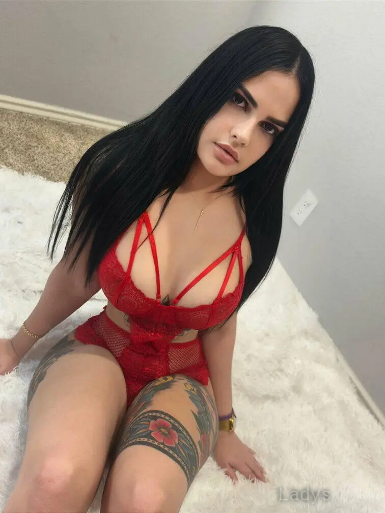Venus, 23 years beautiful nude Dallas escorts girl, height 160 sm, Weight 57 kg