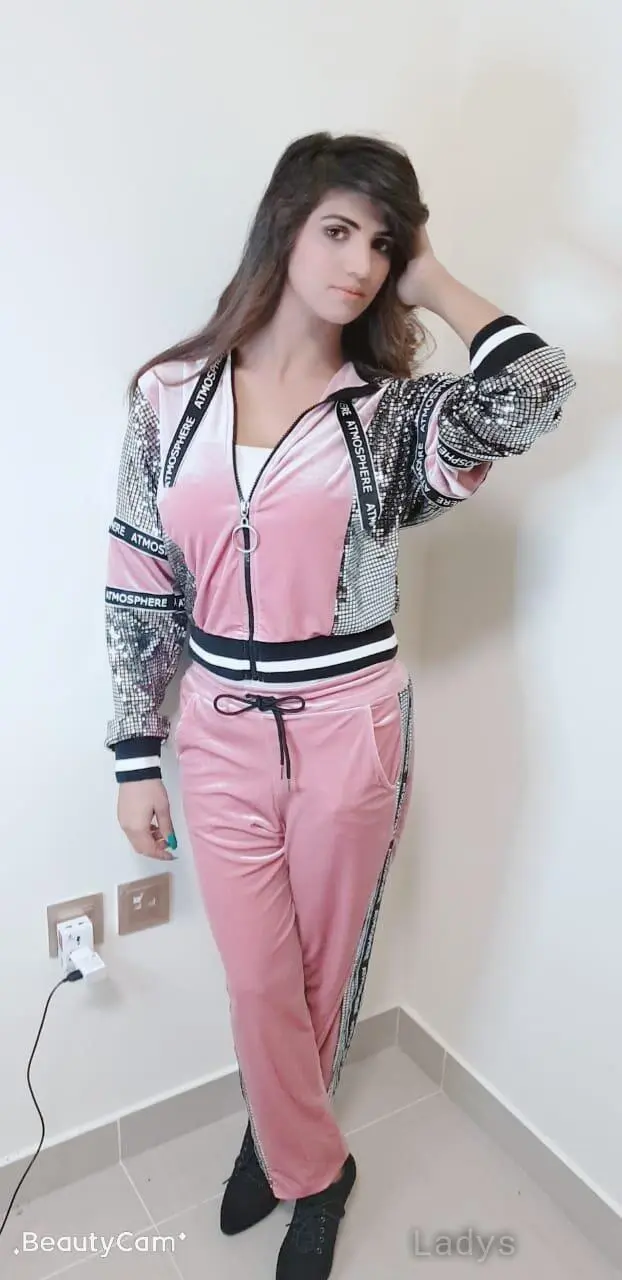 Keith, years old Dammam escort girl with big tits, height sm, Weight kg