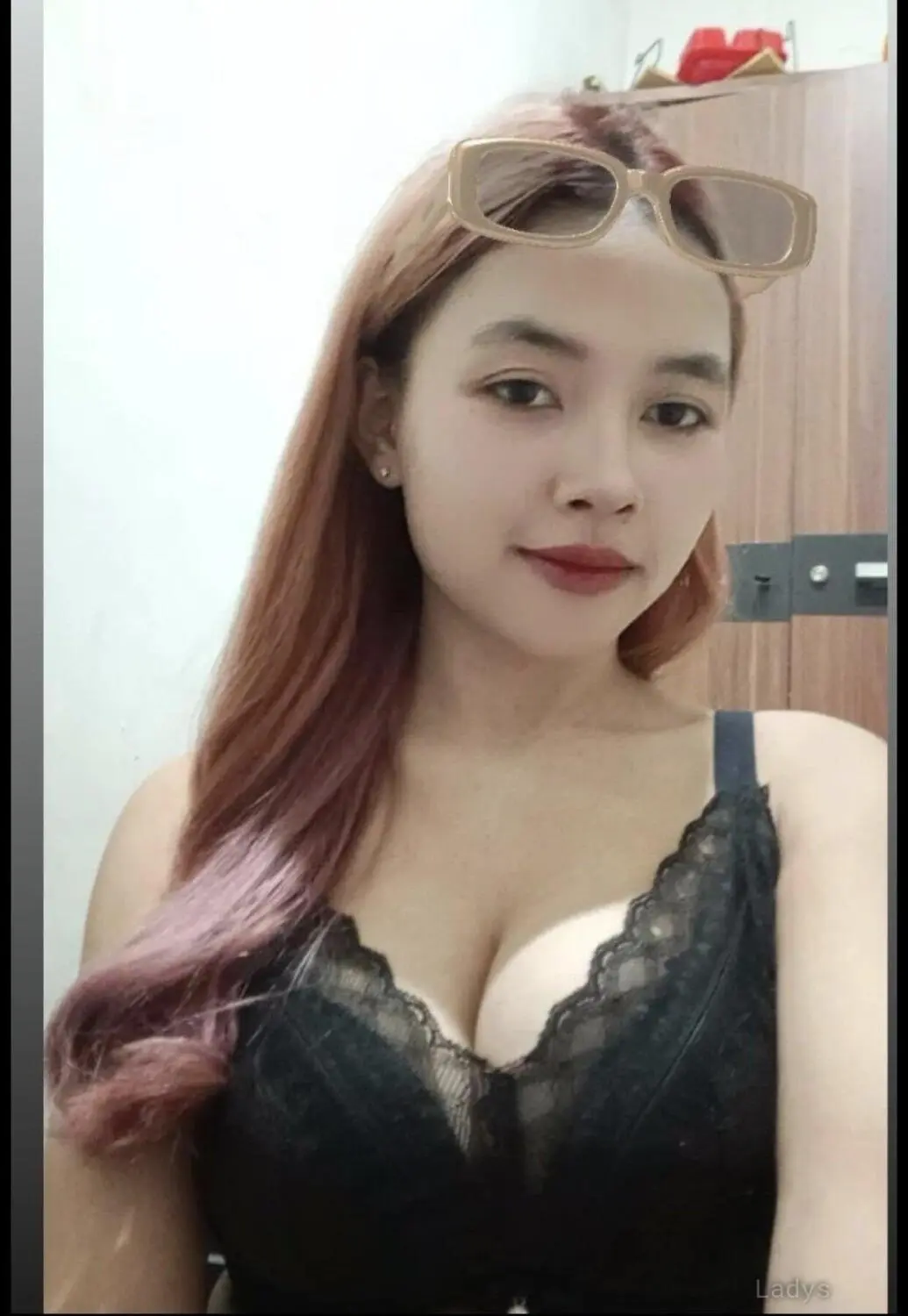 Linda, 25 years old Dammam escort girl with big tits, height 165 sm, Weight  kg