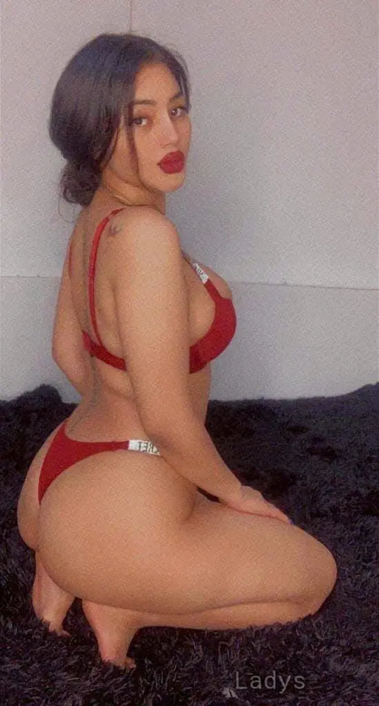Nacy, 25 years old Dammam escort girl with big tits, height 168 sm, Weight  kg