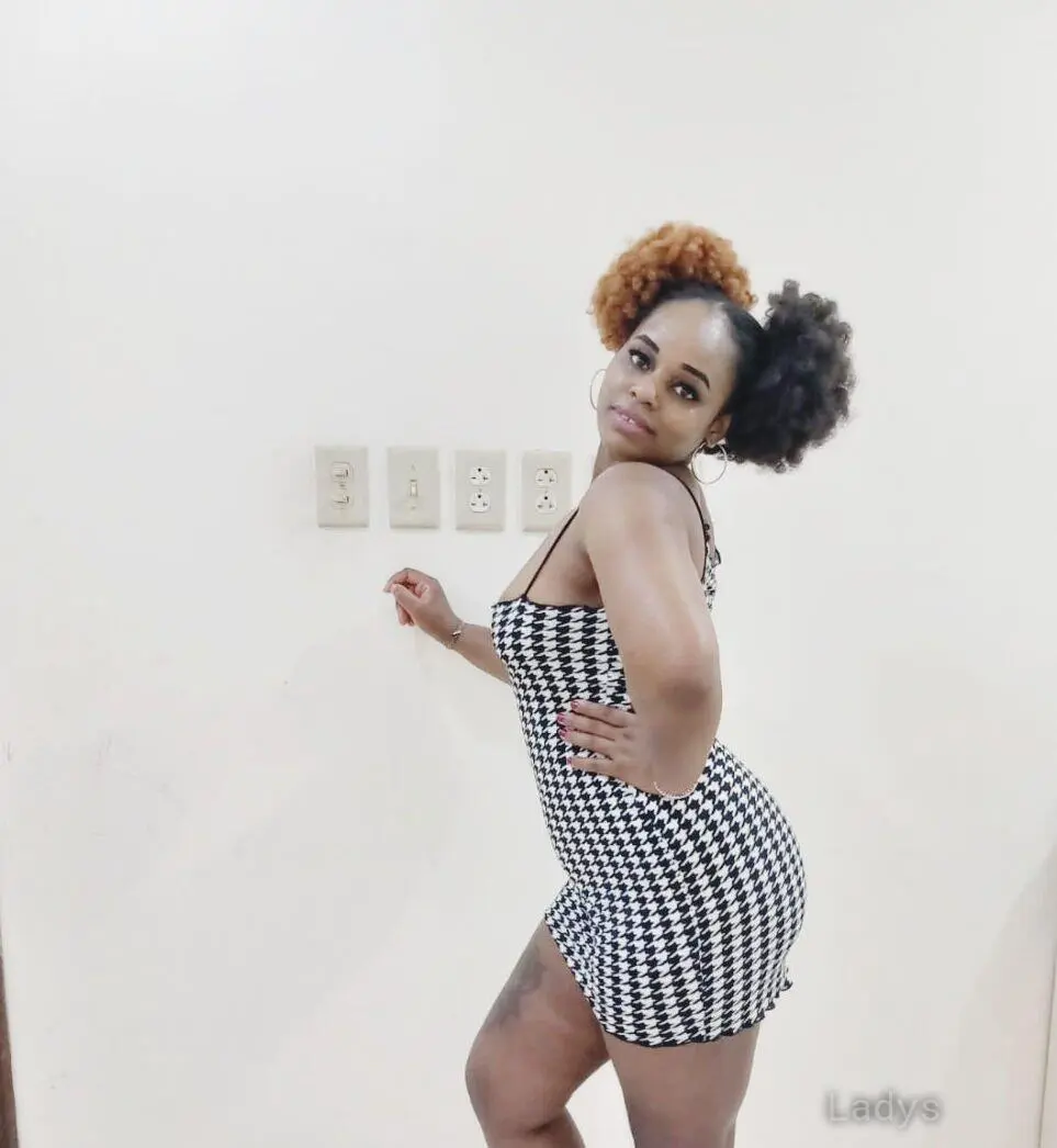Halima, 25 years beautiful nude Dammam escorts girl, height 165 sm, Weight  kg