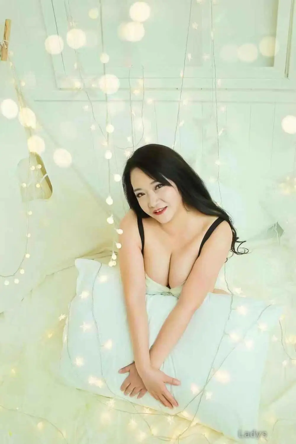 Kexin, 30 years beautiful nude Dammam escorts girl, height 163 sm, Weight  kg