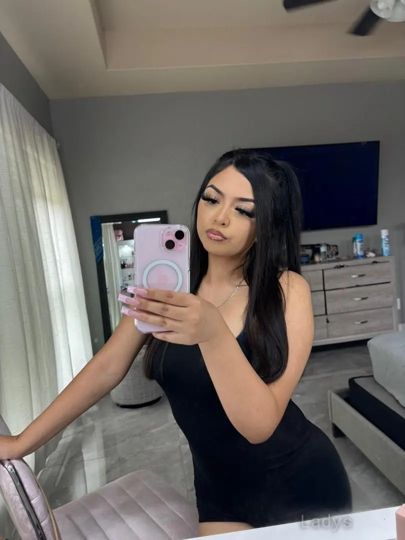 Nelly, 24 years beautiful nude Dammam escorts girl, height  sm, Weight  kg