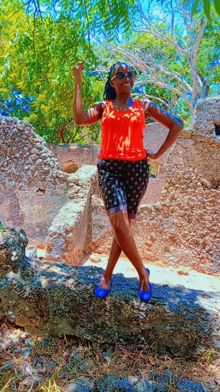 Tifah, 31 years beautiful nude Dar es Salaam escorts girl, height 160 sm, Weight  kg