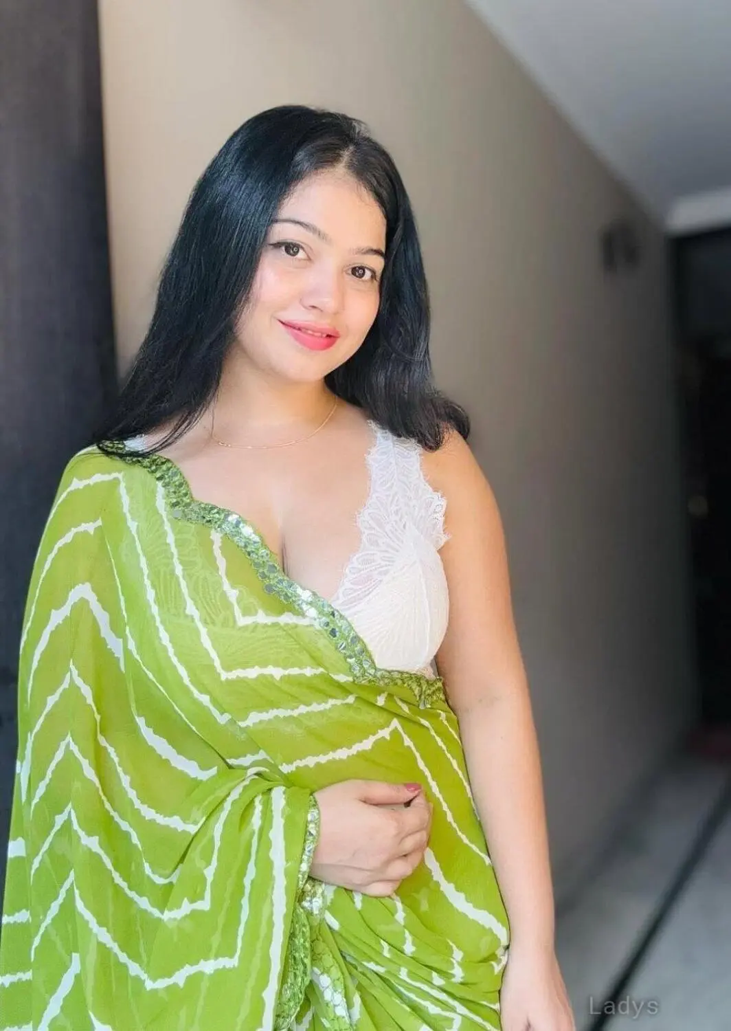Neha, 22 years beautiful nude Darjeeling escorts girl, height 165 sm, Weight  kg