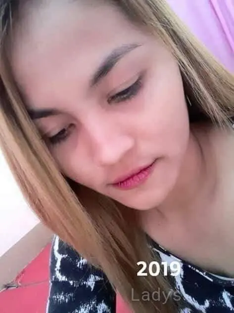Marie, 19 years beautiful nude Davao escorts girl, height 160 sm, Weight  kg