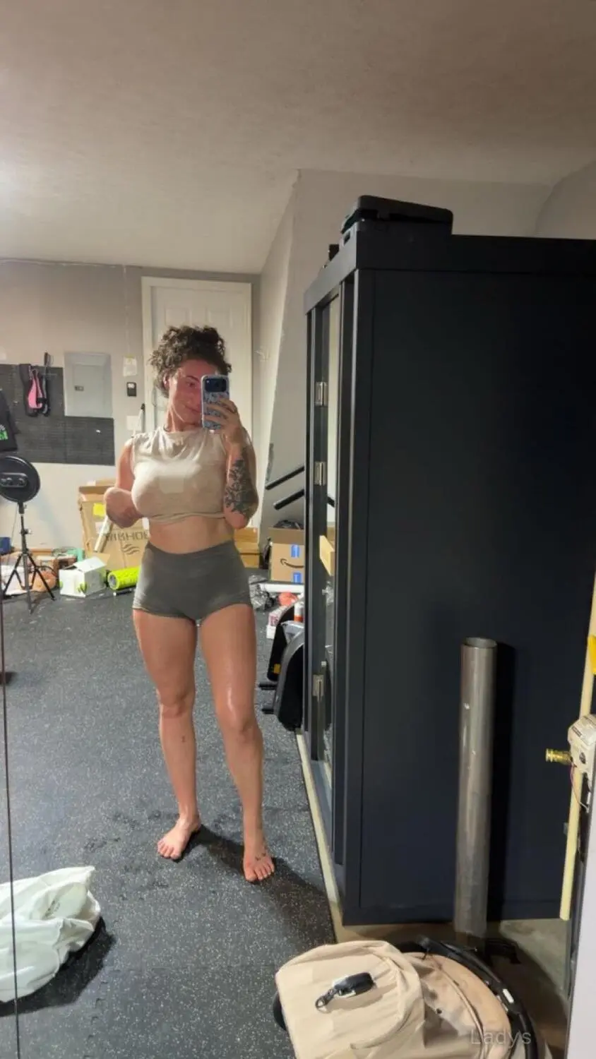Stella, 28 years hot nedes Davenport rscorts girl, height 161 sm, Weight 35 kg