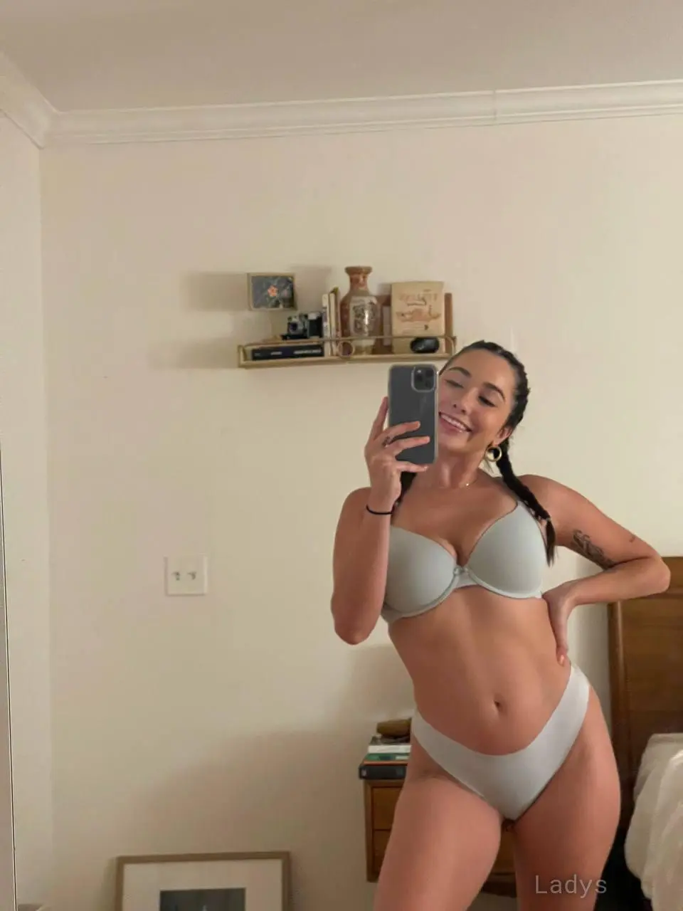 Sandra, 29 years beautiful nude Dax escorts girl, height 192 sm, Weight 40 kg