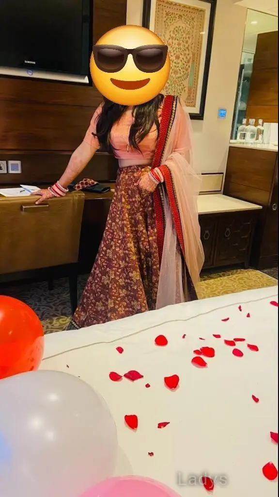 Kajal,  years old Dehradun escort girl with big tits, height  sm, Weight  kg