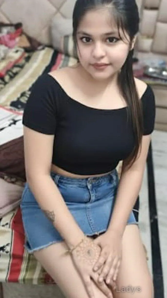 Sneha, 22 years old Dehradun escort girl with big tits, height 155 sm, Weight  kg