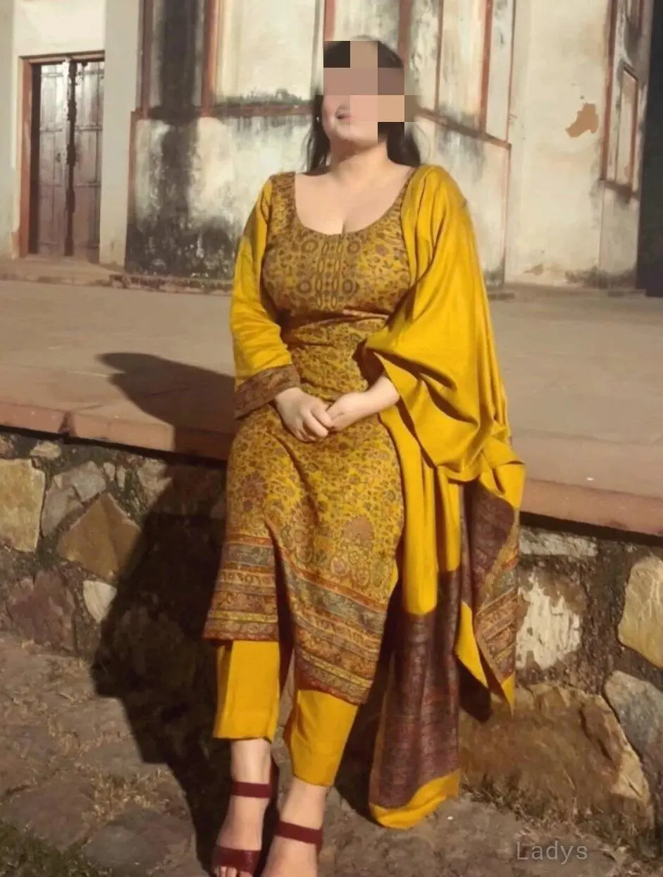 Bbw cam., 29 years beautiful nude Dehradun escorts girl, height 165 sm, Weight kg