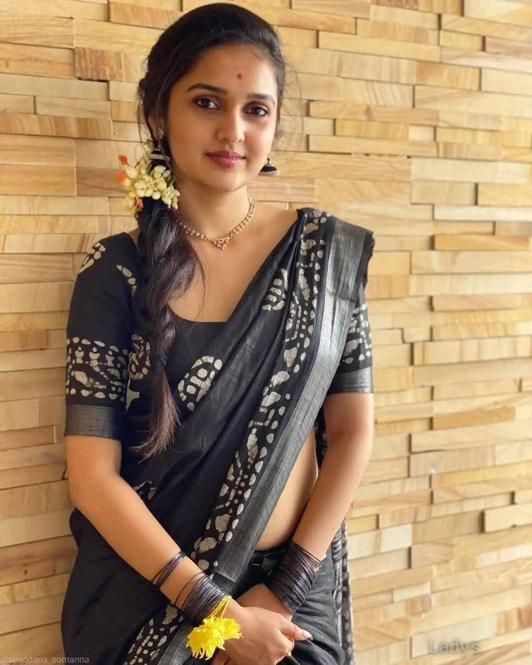 Khushi Sharma, 25 years beautiful nude Dehradun escorts girl, height 152 sm, Weight  kg