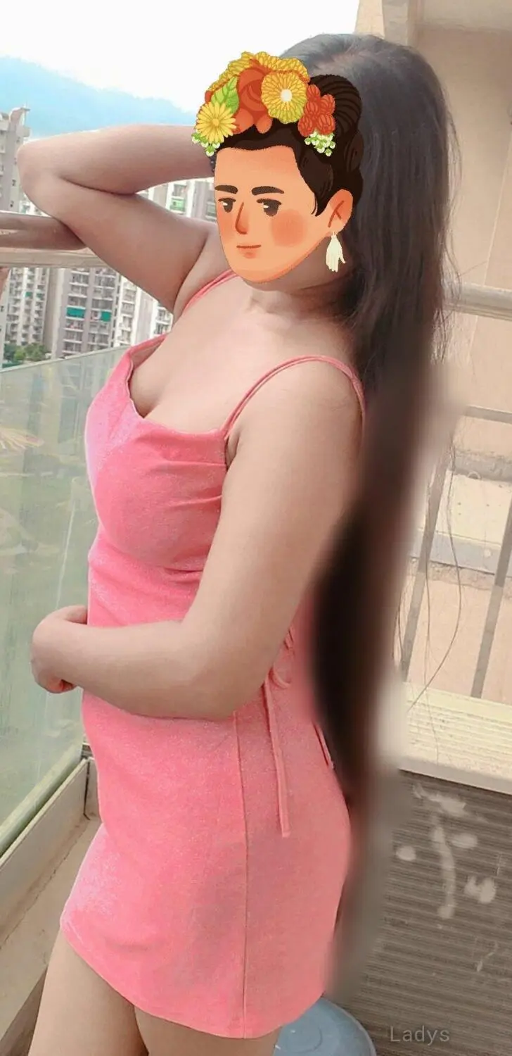 Riya, 21 years beautiful nude Dehradun escorts girl, height 153 sm, Weight  kg