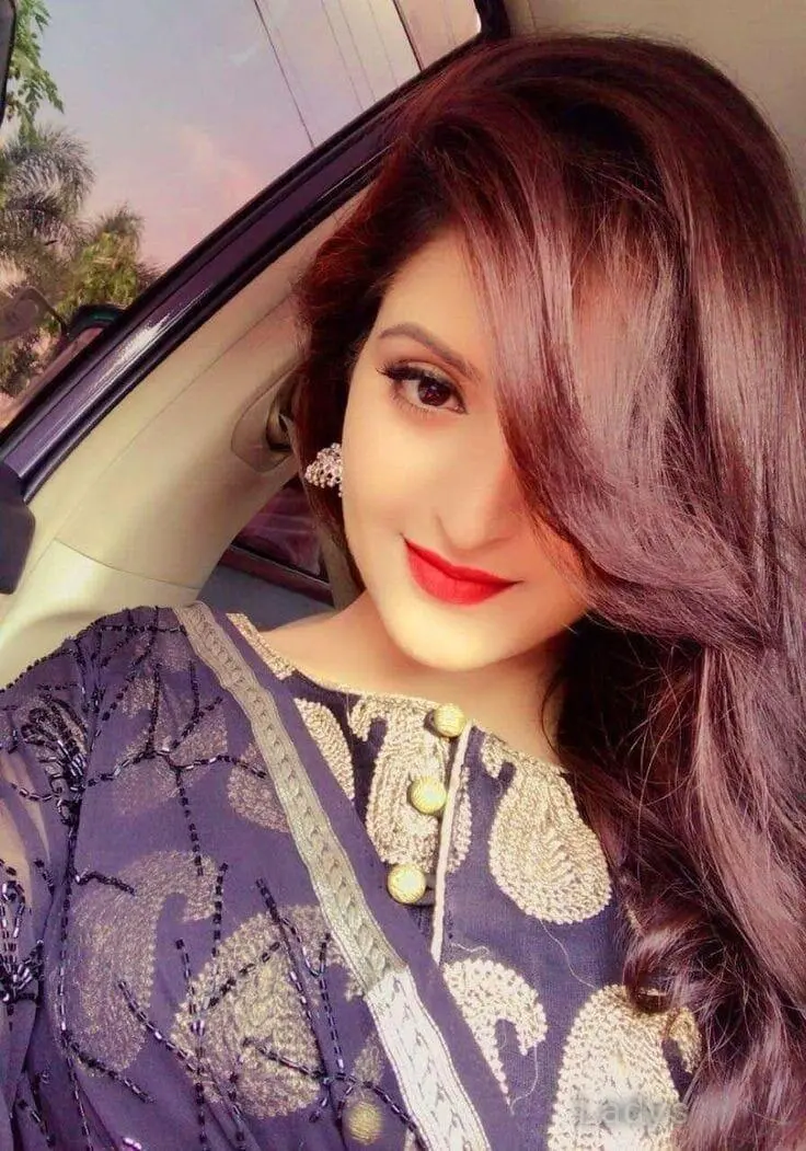Simran, years beautiful nude Dehradun escorts girl, height sm, Weight kg
