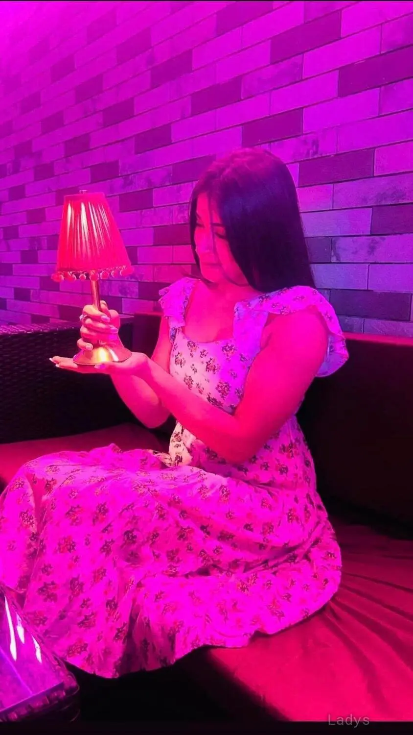 Tanya, 21 years beautiful nude Dehradun escorts girl, height 154 sm, Weight kg