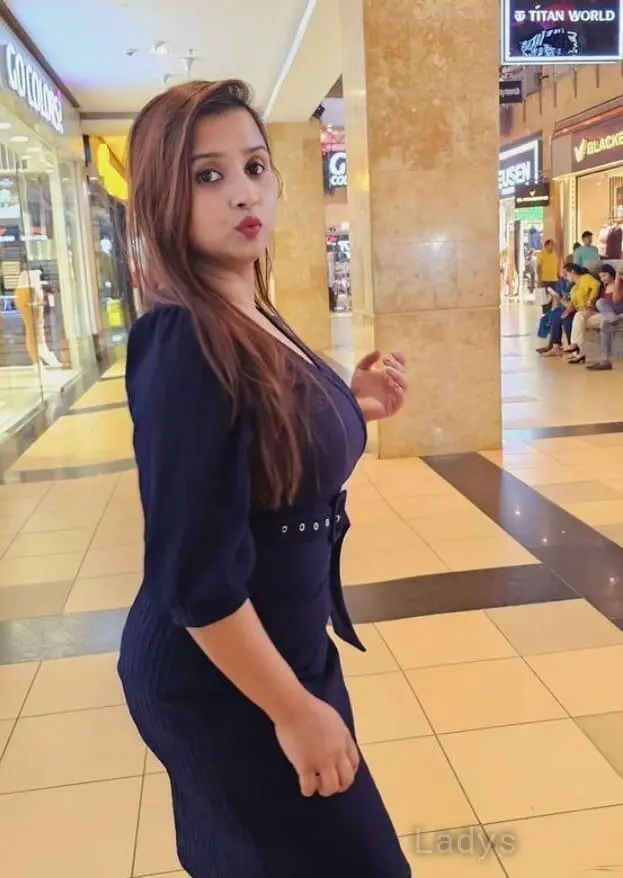 Natasha, 24 years asian escorts girl, height 168 sm, Weight kg, Delhi eacort