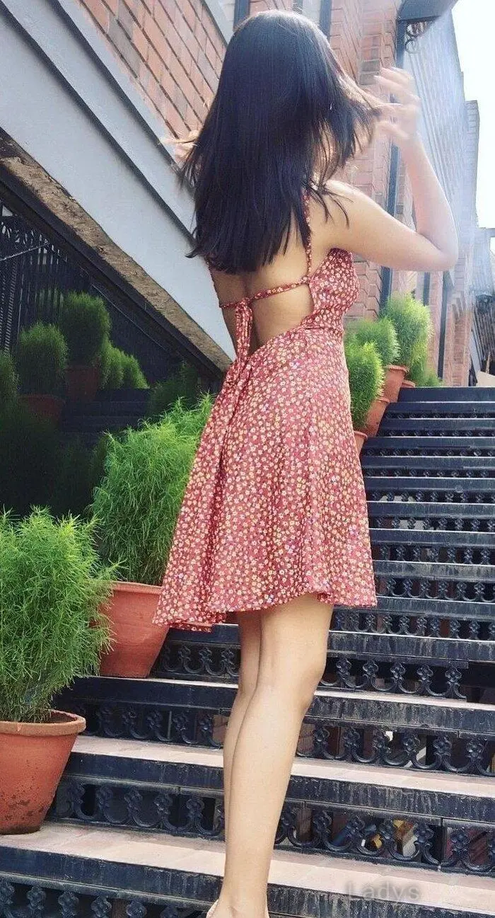 Priya, 19 years asian escorts girl, height 164 sm, Weight  kg, Delhi eacort