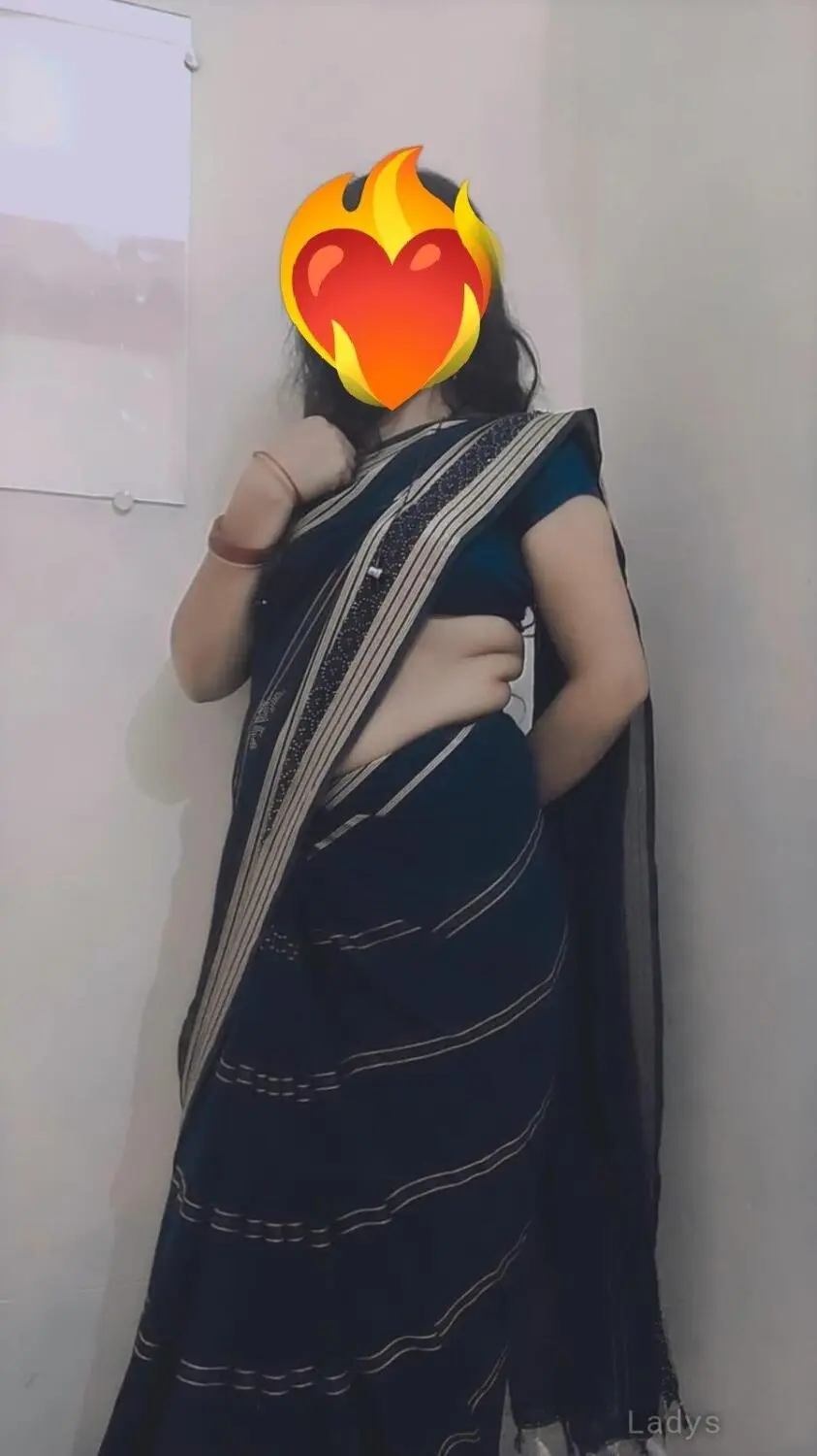 Anita, 21 years old Delhi escort girl with big tits, height 154 sm, Weight  kg