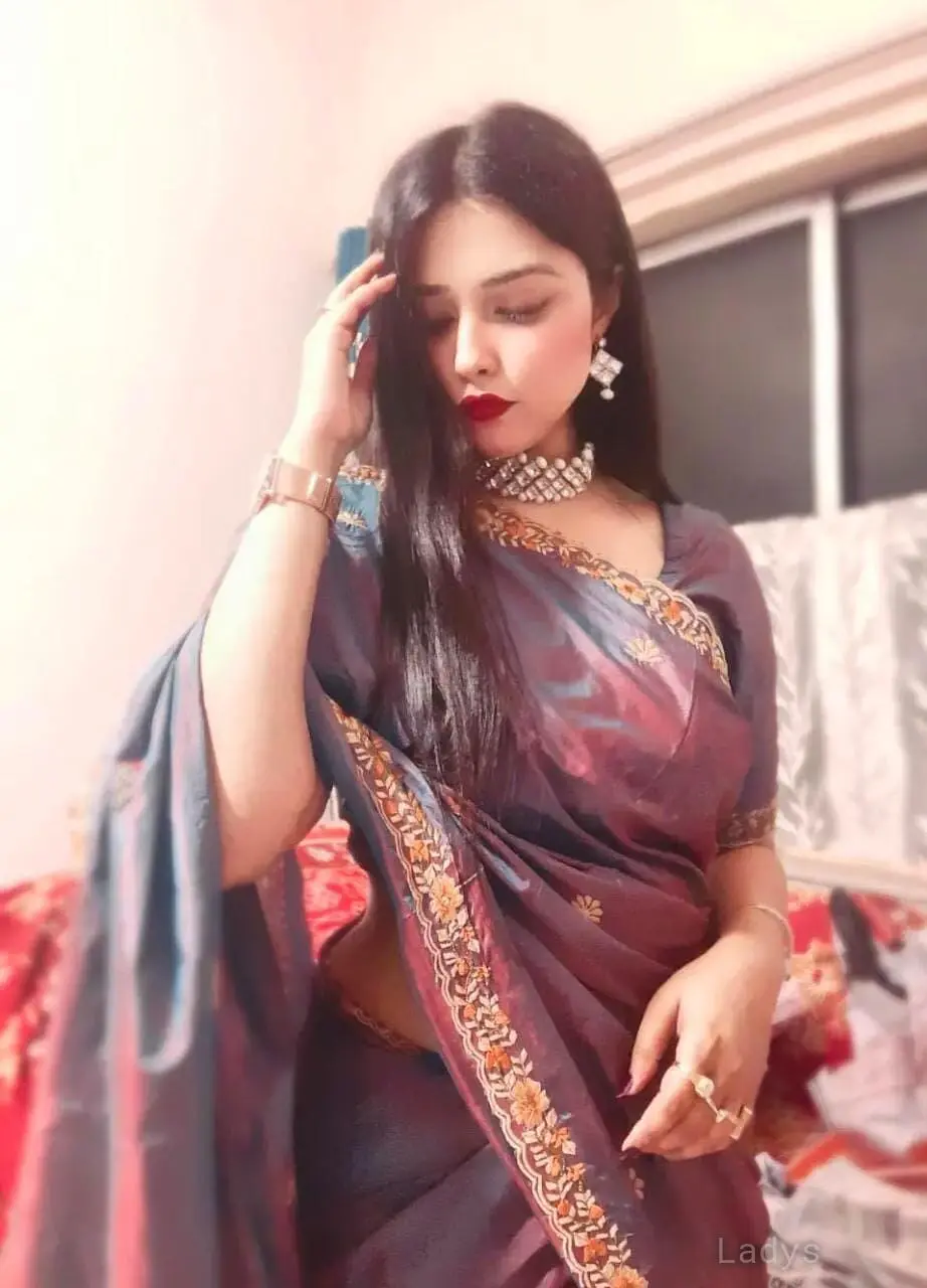 Annabel, 21 years old Delhi escort girl with big tits, height 154 sm, Weight kg