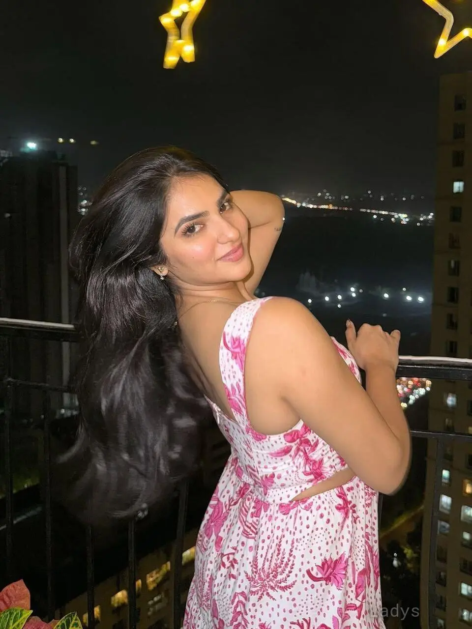 Himani, 22 years old Delhi escort girl with big tits, height 154 sm, Weight  kg