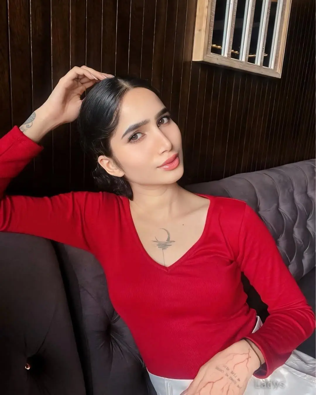 Kanika Sharma, 23 years old Delhi escort girl with big tits, height 153 sm, Weight  kg