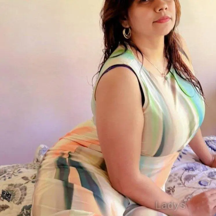 Lazni, 23 years old Delhi escort girl with big tits, height 154 sm, Weight kg