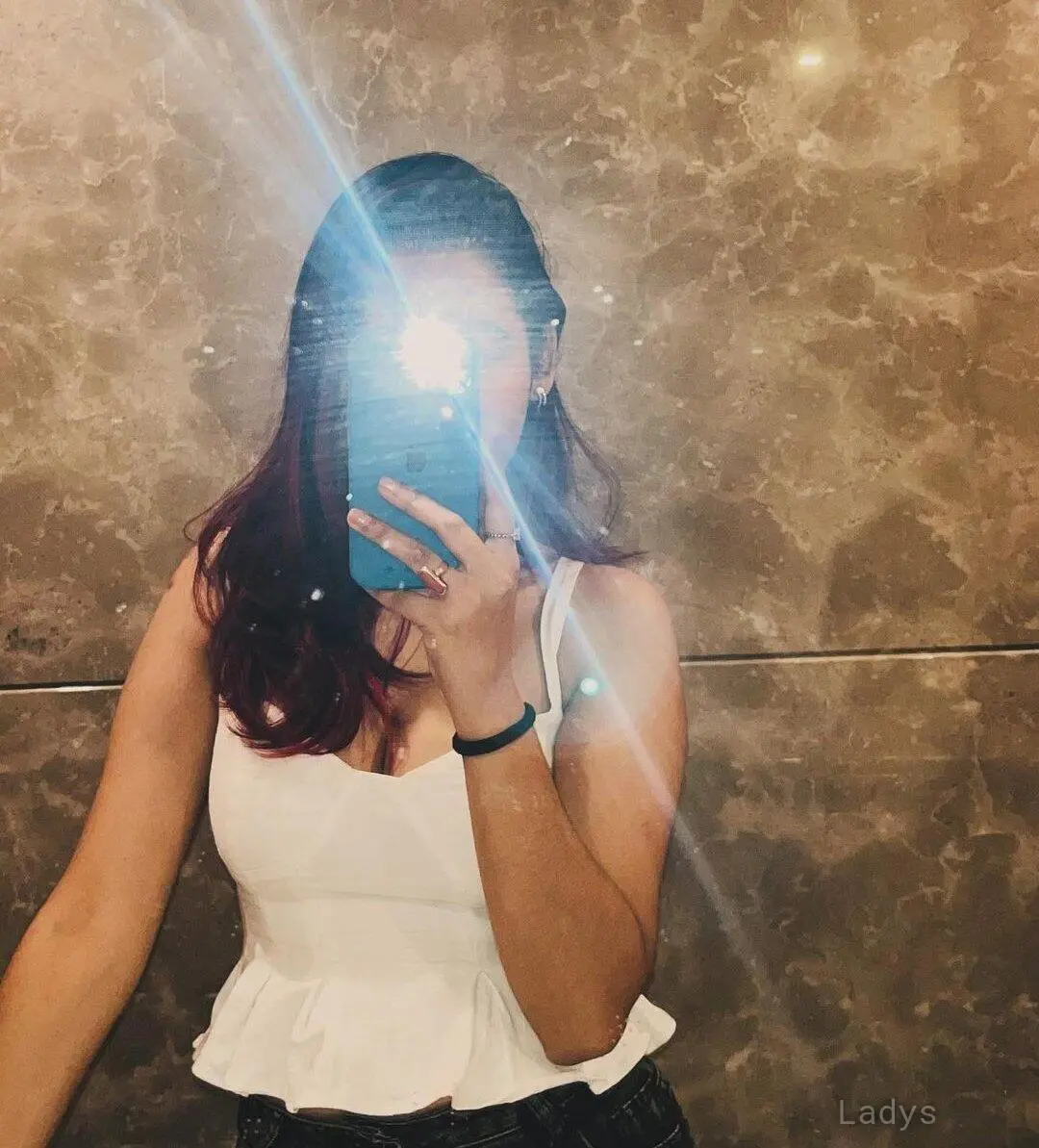 Lola, 25 years old Delhi escort girl with big tits, height 165 sm, Weight  kg