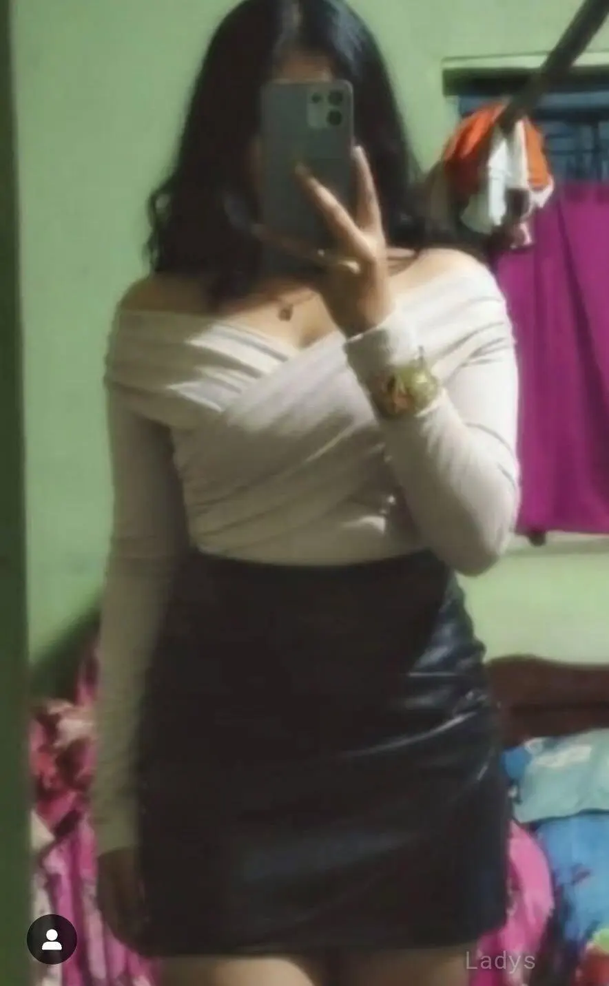 Meenal, years old Delhi escort girl with big tits, height sm, Weight kg