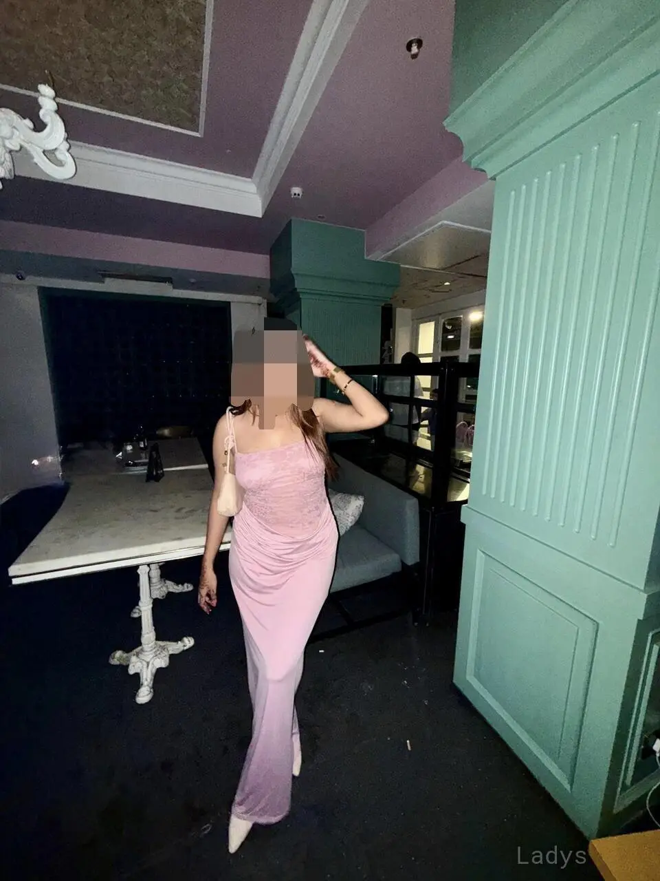 Naina, 23 years old Delhi escort girl with big tits, height 153 sm, Weight kg