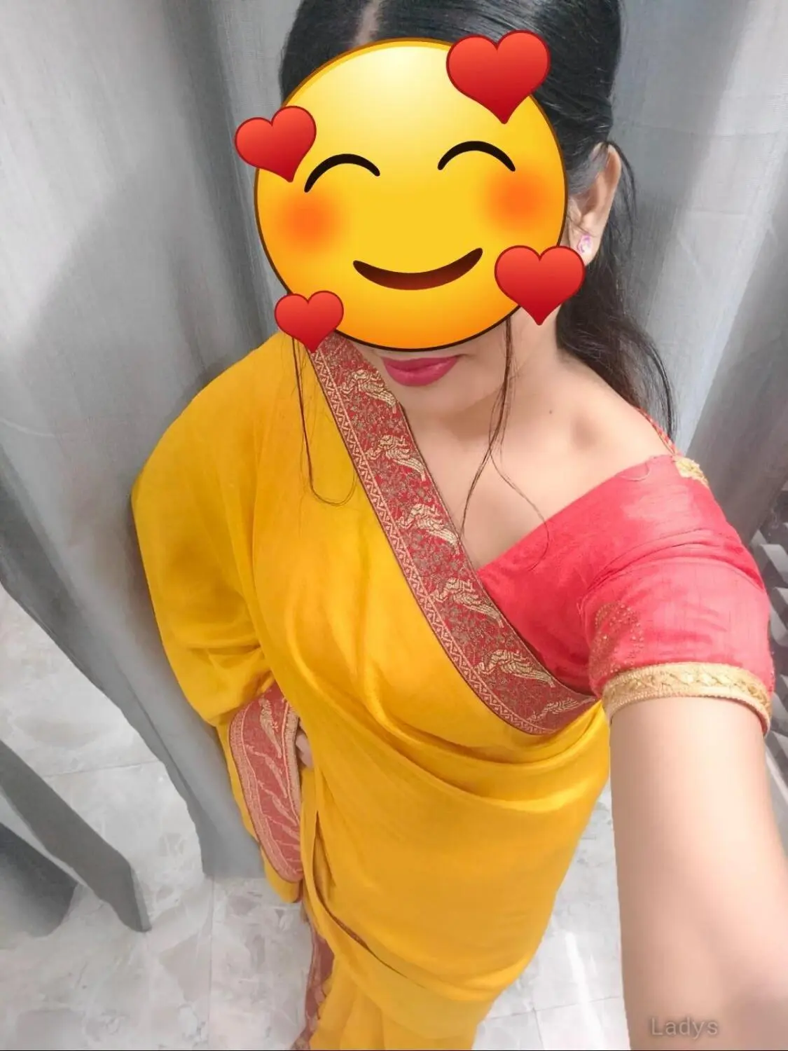 Namaste, 23 years old Delhi escort girl with big tits, height 155 sm, Weight kg