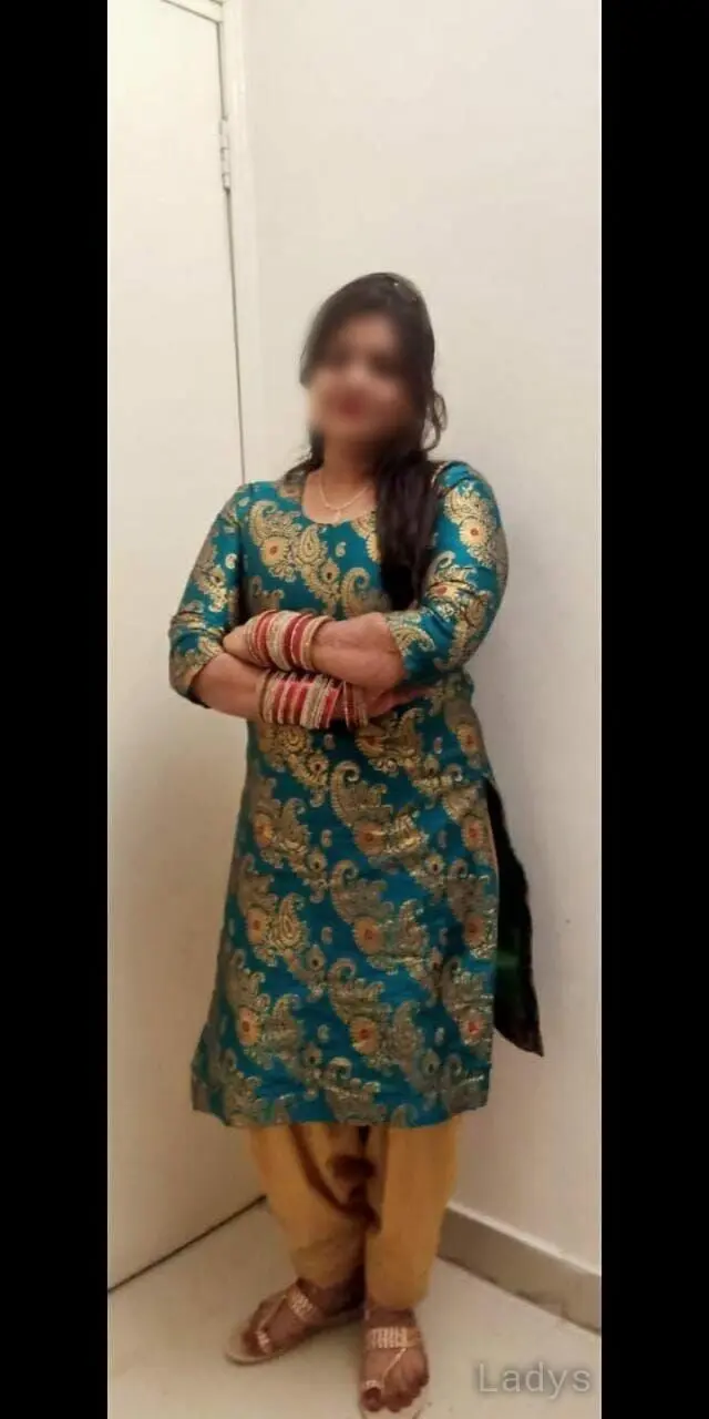 Payal, 23 years old Delhi escort girl with big tits, height 158 sm, Weight  kg