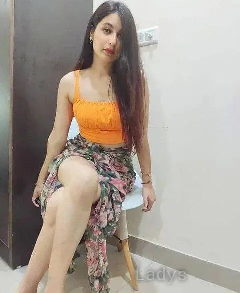 Roxanne, 22 years old Delhi escort girl with big tits, height 123 sm, Weight  kg
