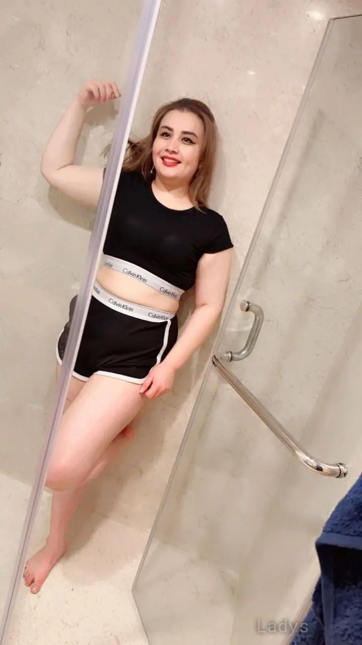 Shiba, 24 years old Delhi escort girl with big tits, height 158 sm, Weight  kg