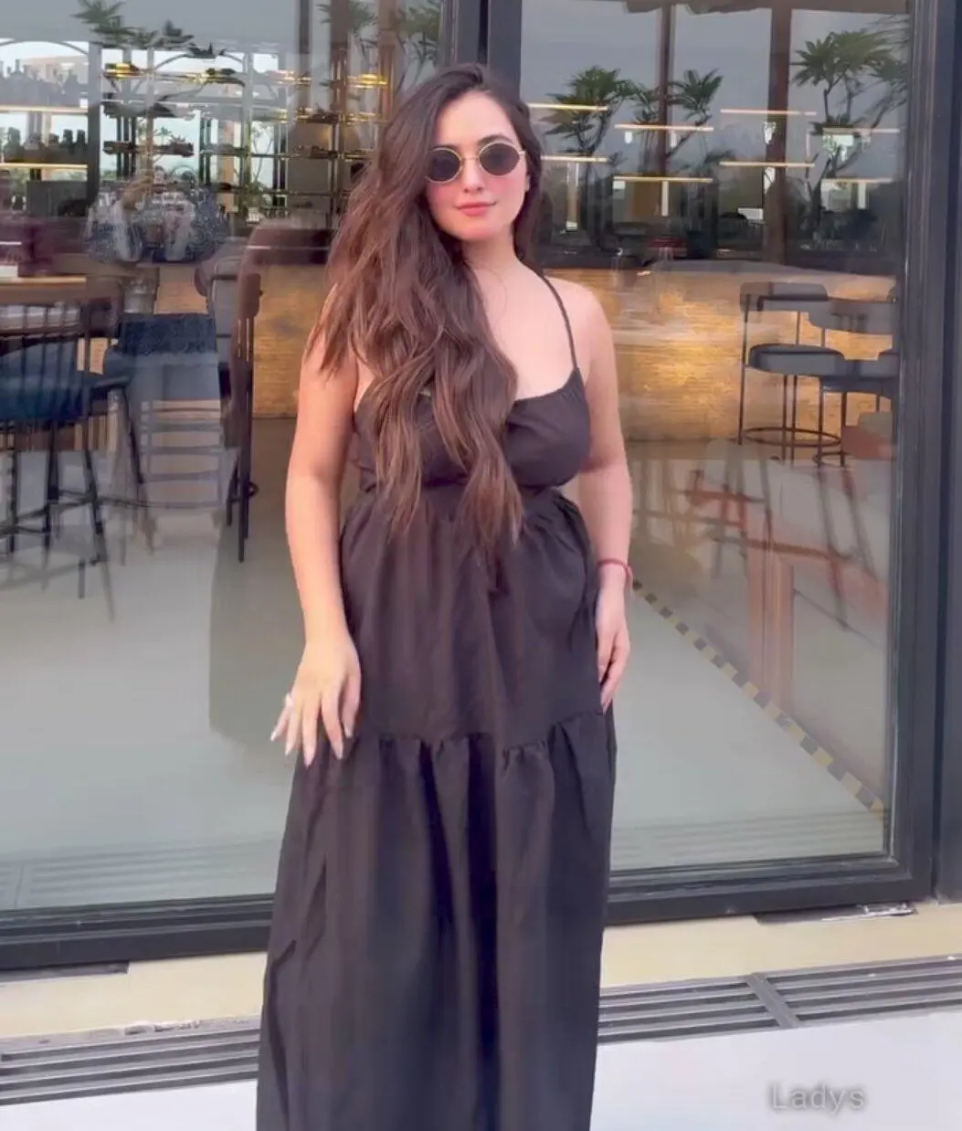 Shrija, 21 years old Delhi escort girl with big tits, height 170 sm, Weight kg
