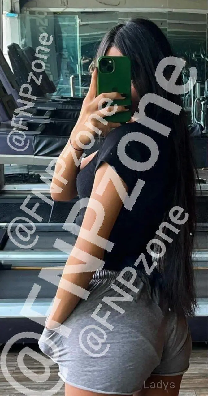Somya, 22 years old Delhi escort girl with big tits, height 170 sm, Weight  kg