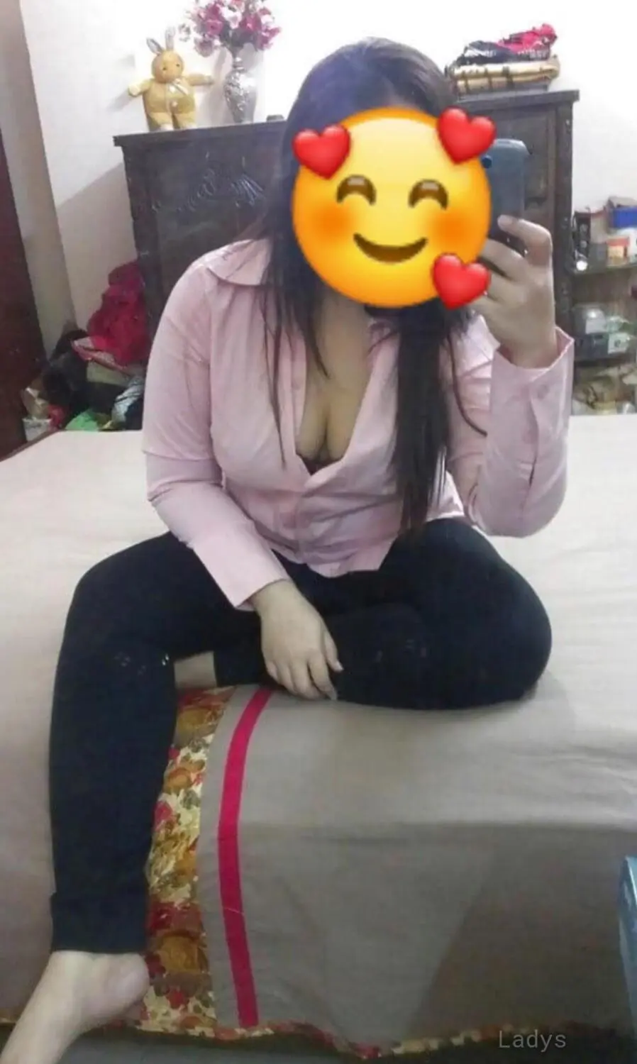 Soniay, 30 years old Delhi escort girl with big tits, height 170 sm, Weight kg