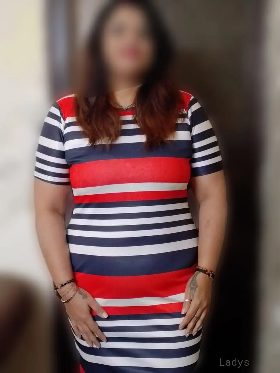 Zoe, 21 years old Delhi escort girl with big tits, height 172 sm, Weight kg