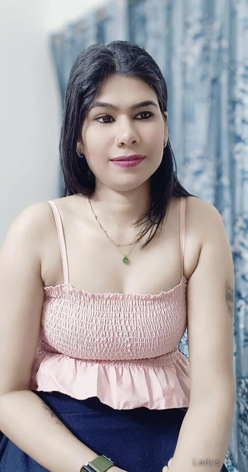 Anamika, 22 years beautiful nude Delhi escorts girl, height 154 sm, Weight kg