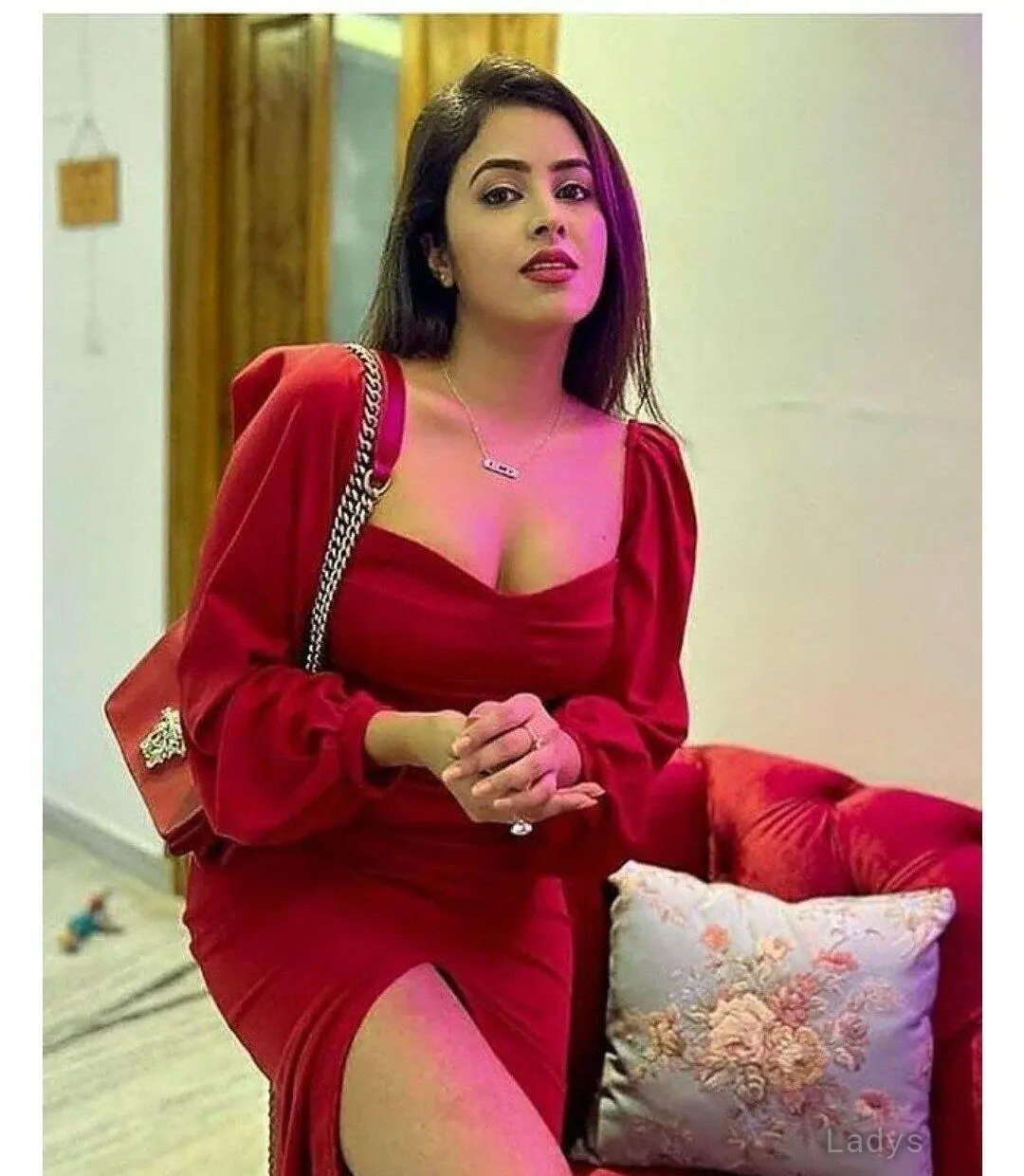 Anika, 22 years beautiful nude Delhi escorts girl, height 154 sm, Weight  kg