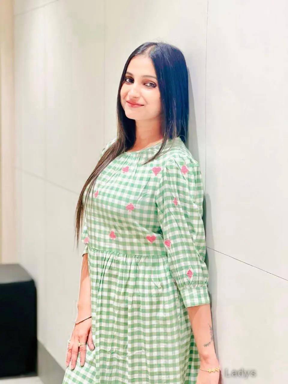 Archana, 22 years beautiful nude Delhi escorts girl, height 161 sm, Weight kg