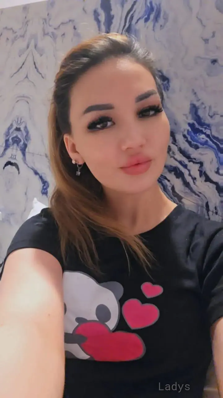 Gemma, 23 years beautiful nude Delhi escorts girl, height 165 sm, Weight kg